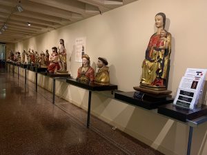 Fotografía de la sala de escultura del museo reformada.